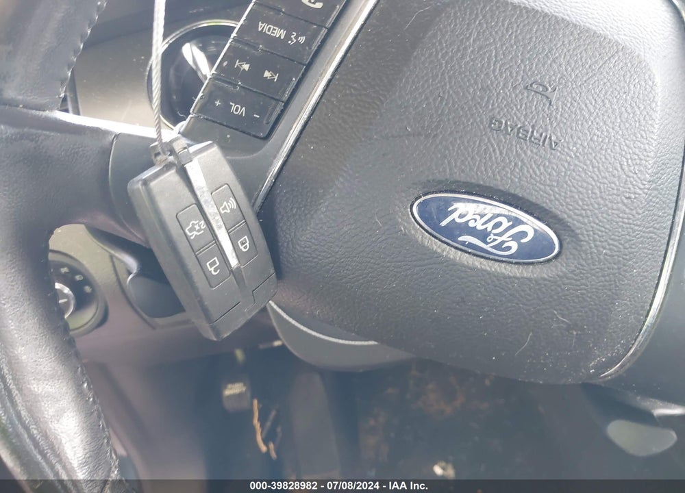 2010 FORD TAURUS SEL VIN: 1FAHP2EW4AG107462
