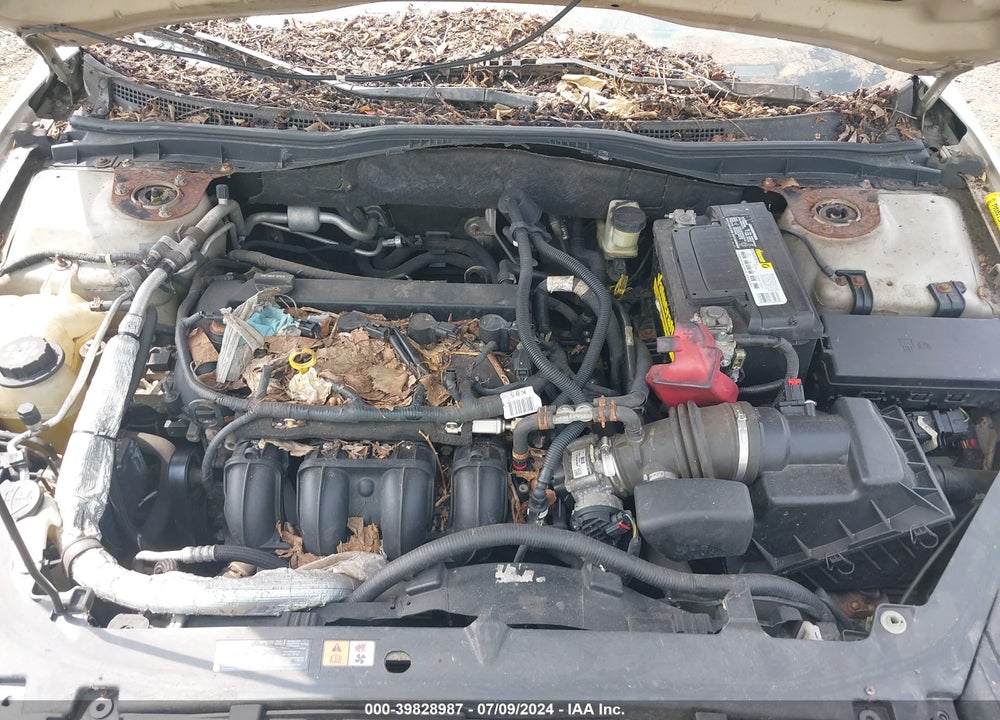 2010 FORD FUSION SE VIN: 3FAHP0HA3AR253204