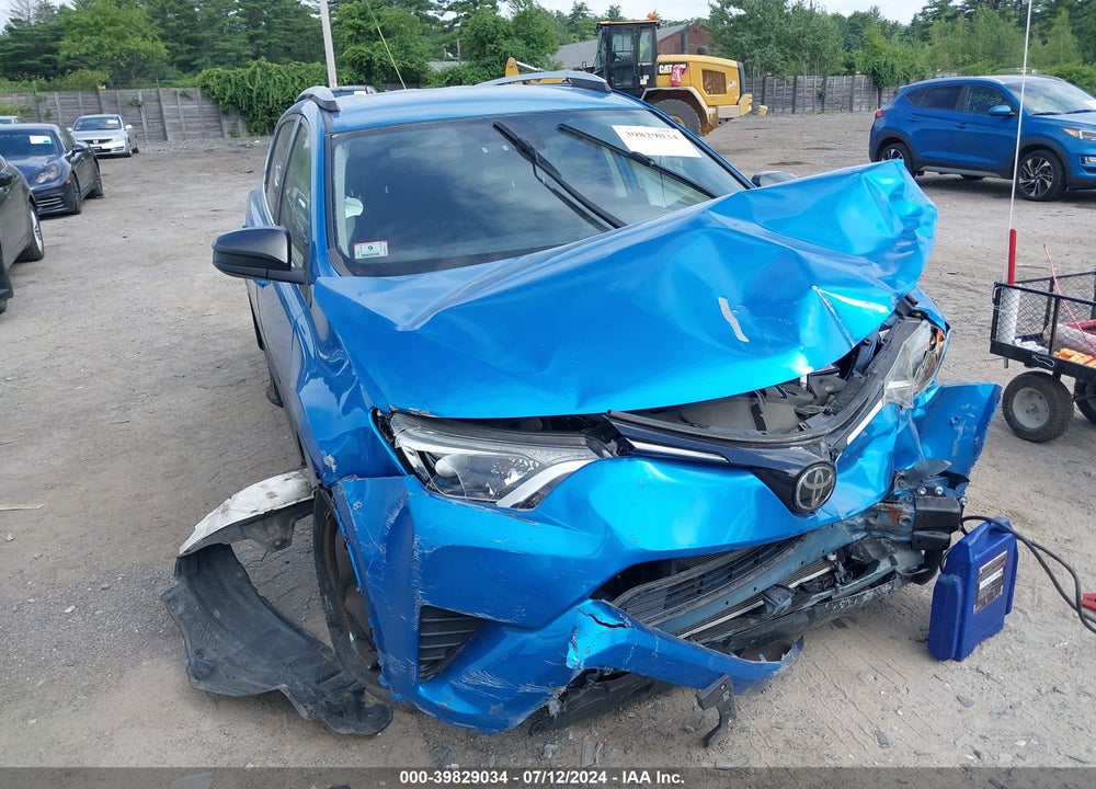 2018 TOYOTA RAV4 LE VIN: JTMBFREV8JJ731884