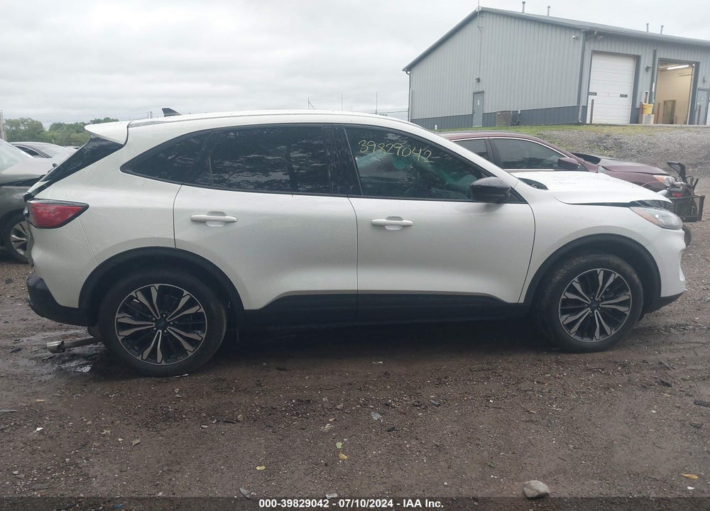 2022 FORD ESCAPE SE HYBRID VIN: 1FMCU0BZ7NUA10663