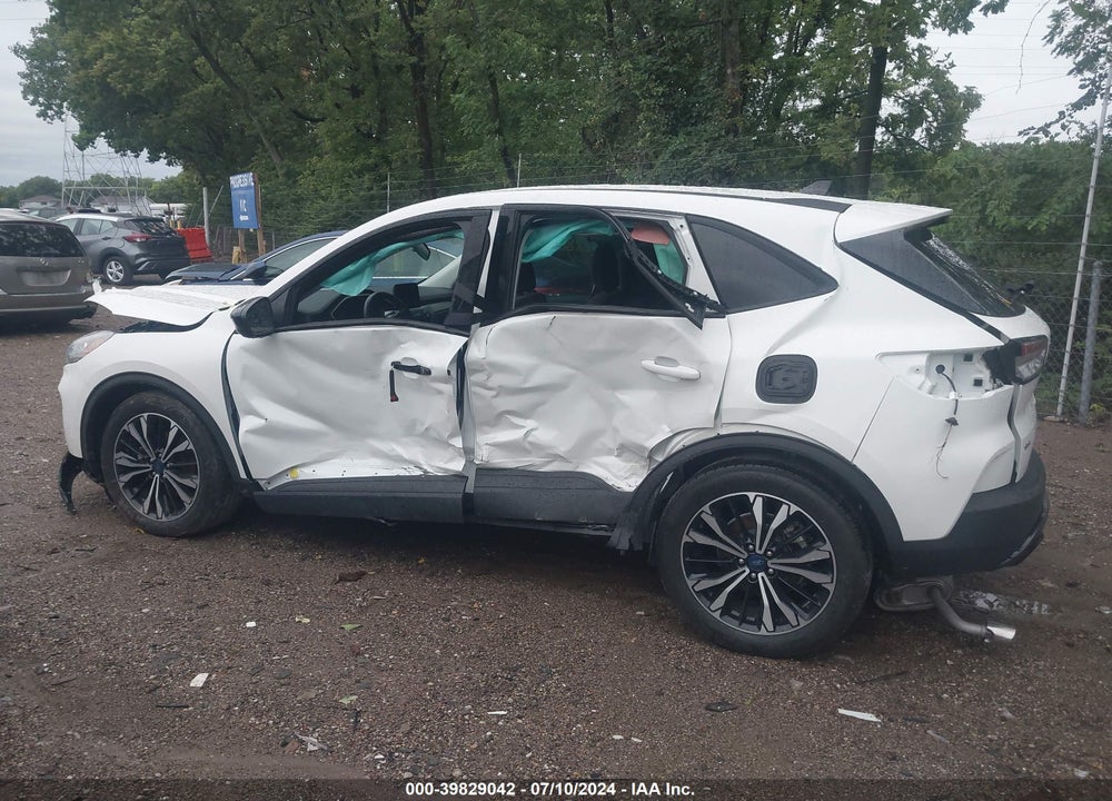 2022 FORD ESCAPE SE HYBRID VIN: 1FMCU0BZ7NUA10663