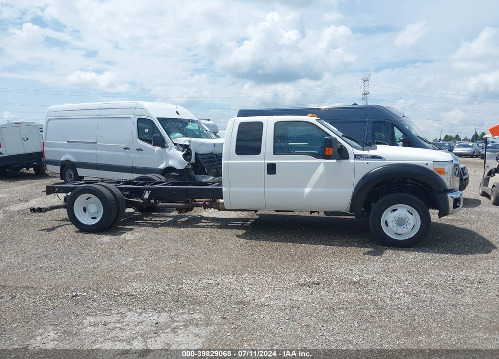 2015 FORD F-450 CHASSIS XLT VIN: 1FD0X4GT2FEA15450