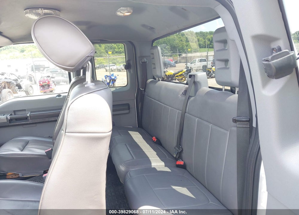 2015 FORD F-450 CHASSIS XLT VIN: 1FD0X4GT2FEA15450