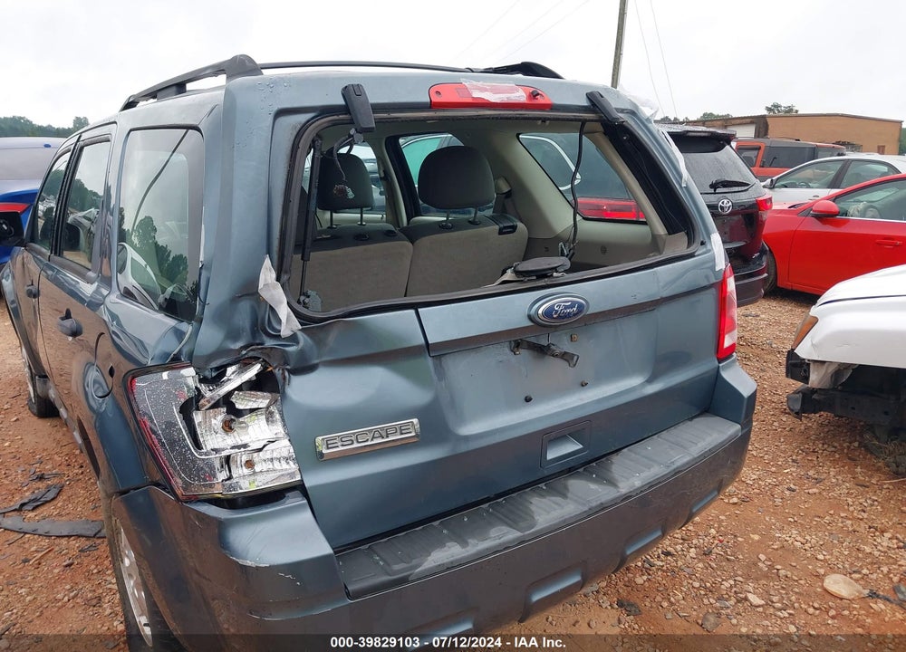 2010 FORD ESCAPE XLS VIN: 1FMCU0C73AKB75743