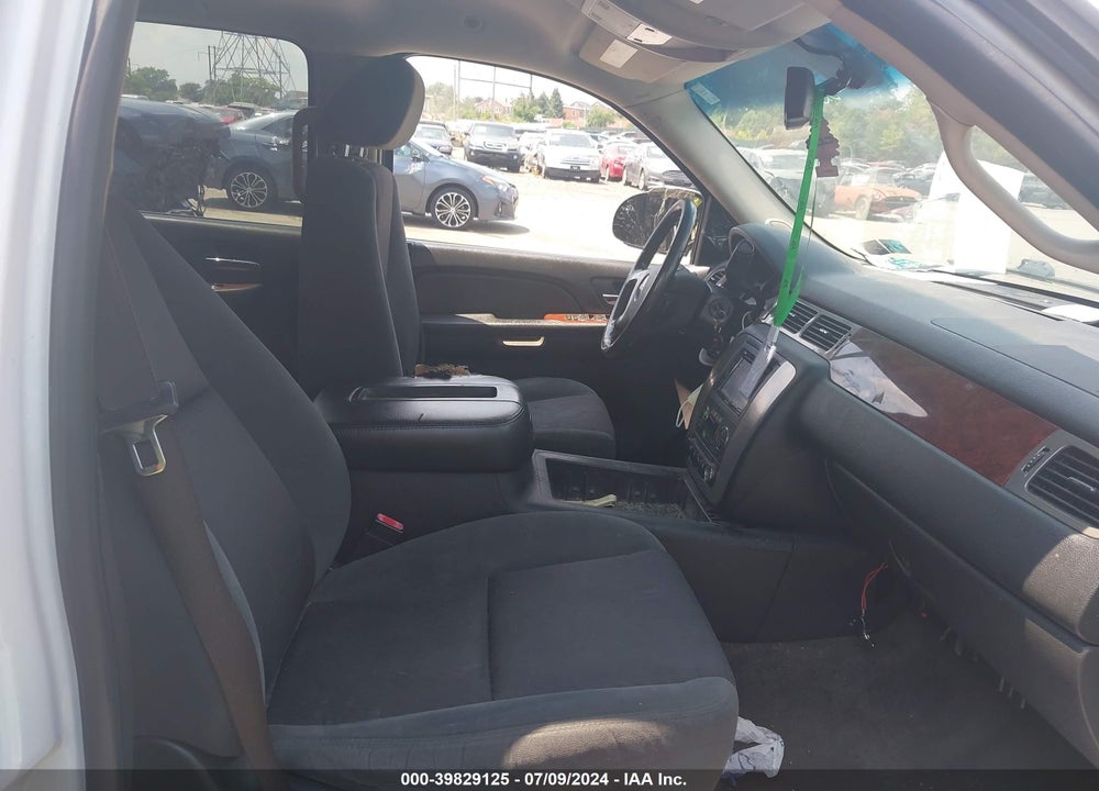 2009 GMC YUKON XL 1500 SLE2 VIN: 1GKFK26379R236319