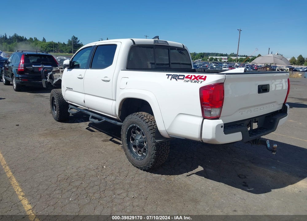 2016 TOYOTA TACOMA TRD SPORT VIN: 3TMCZ5AN2GM032921