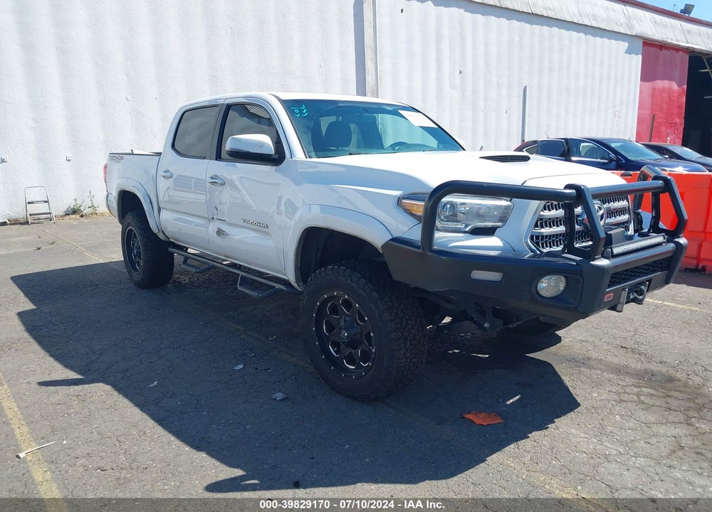 2016 TOYOTA TACOMA TRD SPORT VIN: 3TMCZ5AN2GM032921