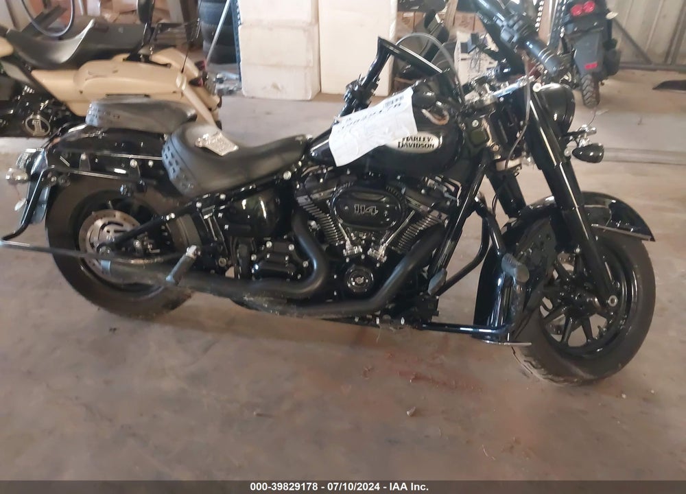 2021 HARLEY-DAVIDSON FLHCS VIN: 1HD1YBK1XMB020425