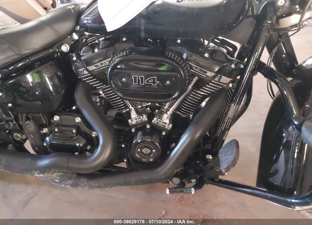 2021 HARLEY-DAVIDSON FLHCS VIN: 1HD1YBK1XMB020425