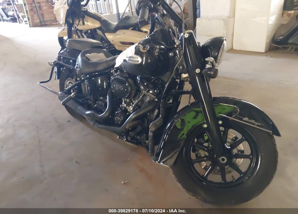 2021 HARLEY-DAVIDSON FLHCS VIN: 1HD1YBK1XMB020425