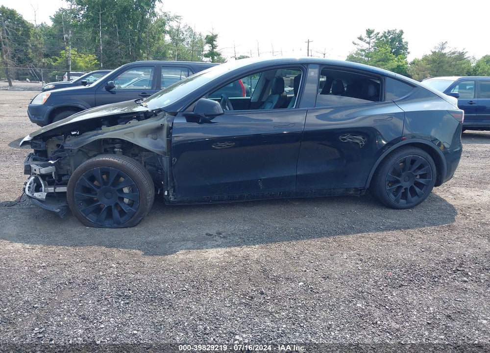 2021 TESLA MODEL Y LONG RANGE DUAL MOTOR ALL-WHEEL DRIVE VIN: 5YJYGDEE9MF199051