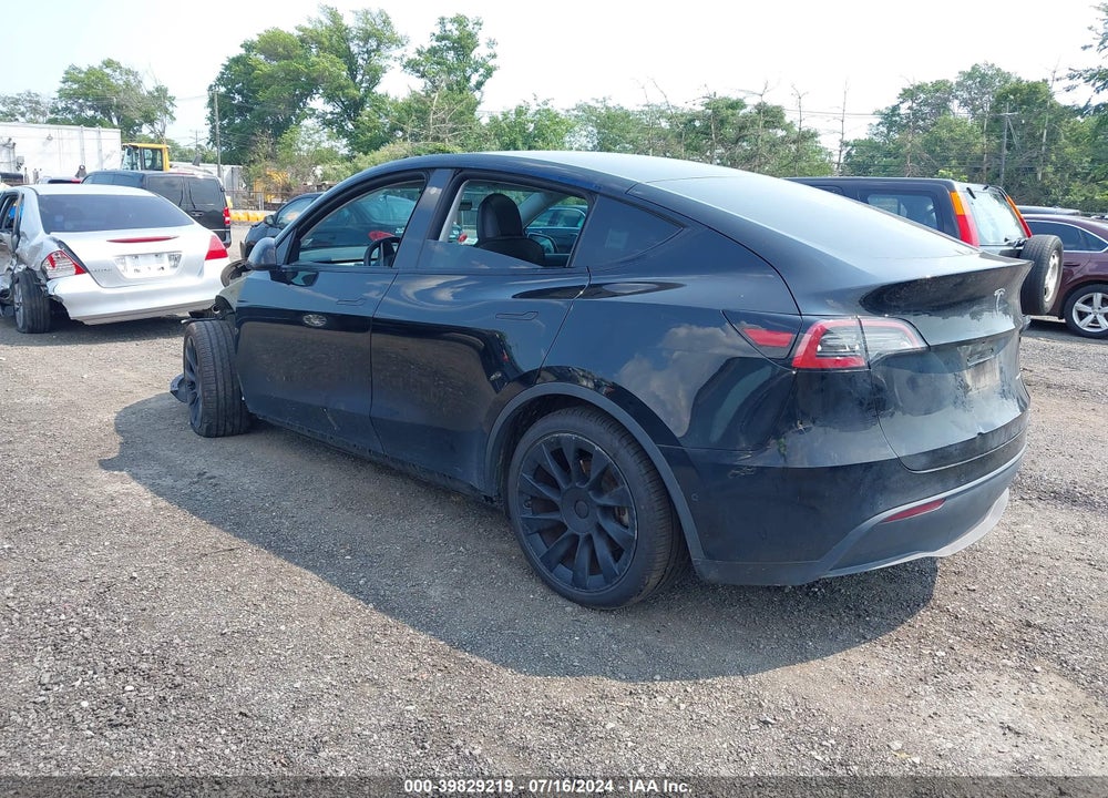 2021 TESLA MODEL Y LONG RANGE DUAL MOTOR ALL-WHEEL DRIVE VIN: 5YJYGDEE9MF199051
