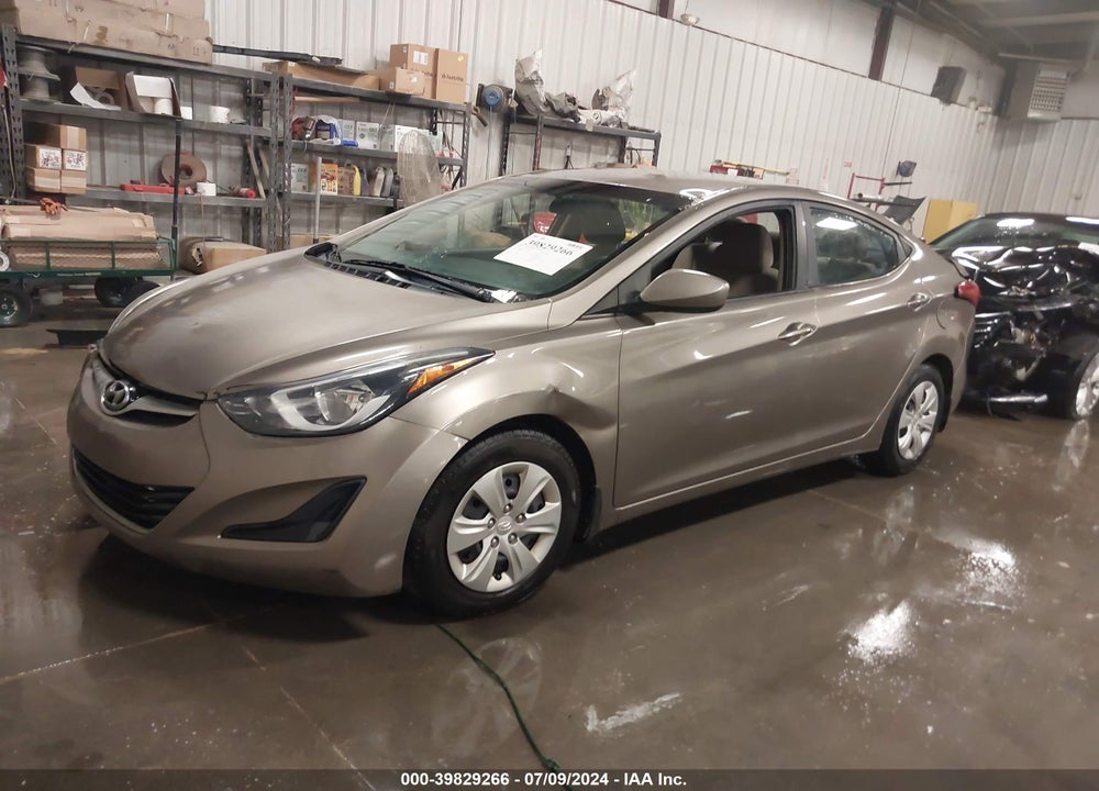 2016 HYUNDAI ELANTRA SE VIN: 5NPDH4AE1GH721307