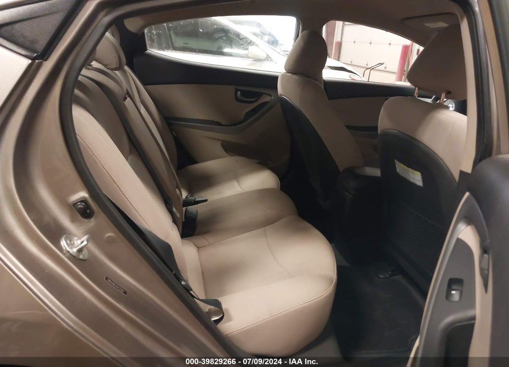 2016 HYUNDAI ELANTRA SE VIN: 5NPDH4AE1GH721307