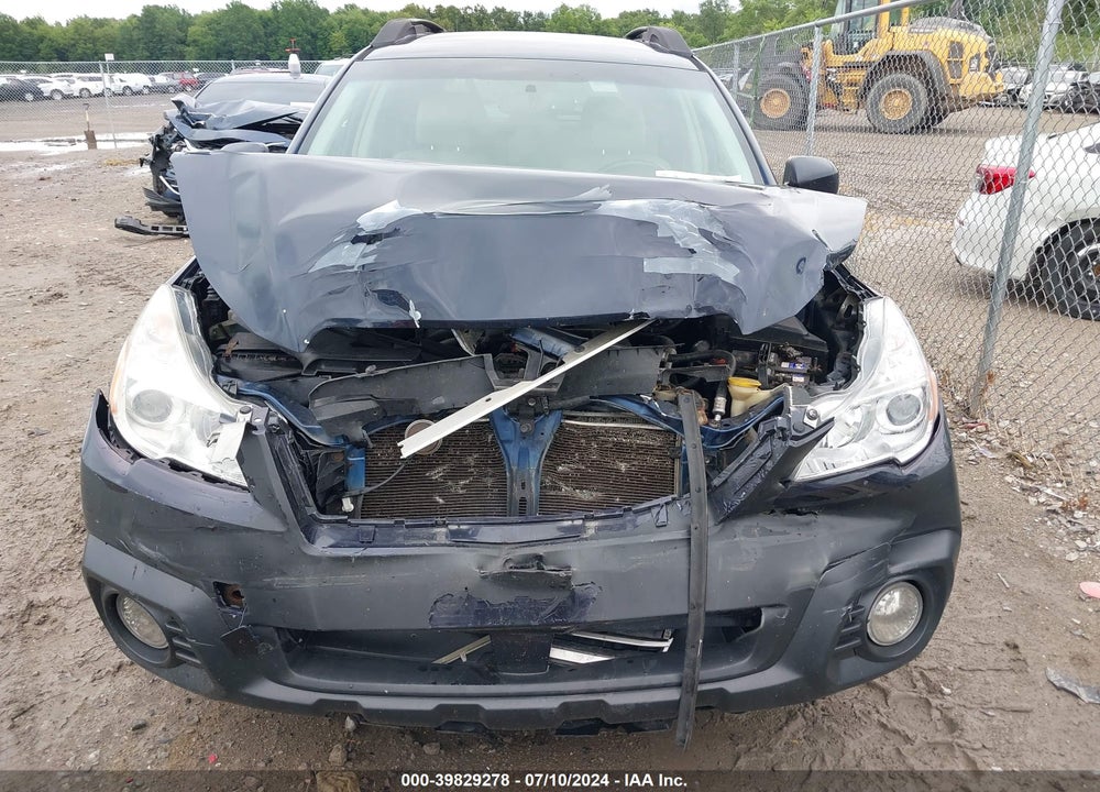 2014 SUBARU OUTBACK 3.6R LIMITED VIN: 4S4BRDKC8E2273238