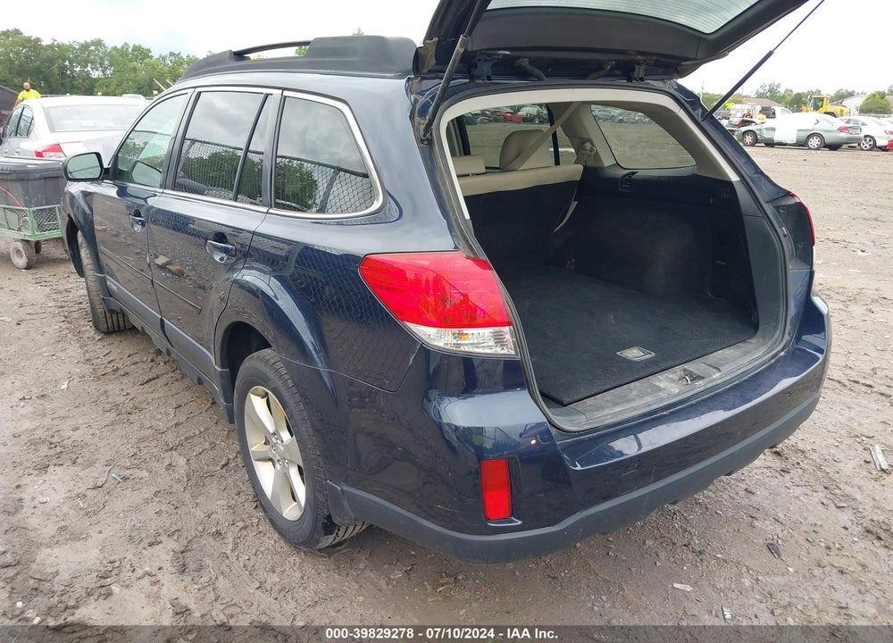 2014 SUBARU OUTBACK 3.6R LIMITED VIN: 4S4BRDKC8E2273238