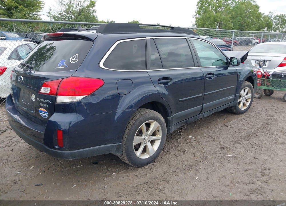 2014 SUBARU OUTBACK 3.6R LIMITED VIN: 4S4BRDKC8E2273238