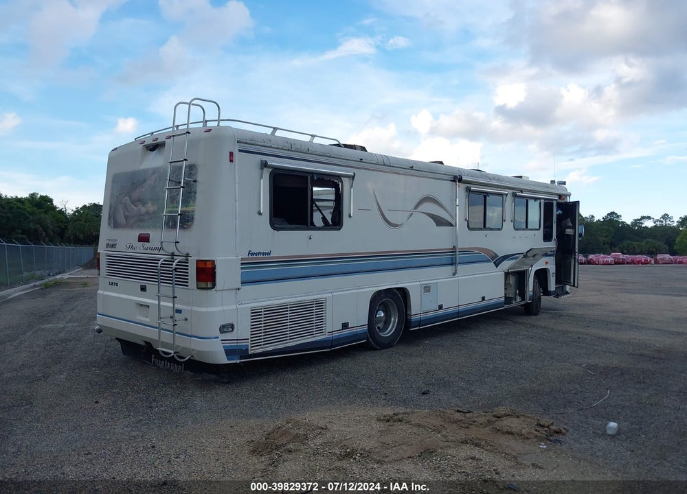 1998 FORETRAVEL MOTOR HOME VIN: 1F97D5365WN054697