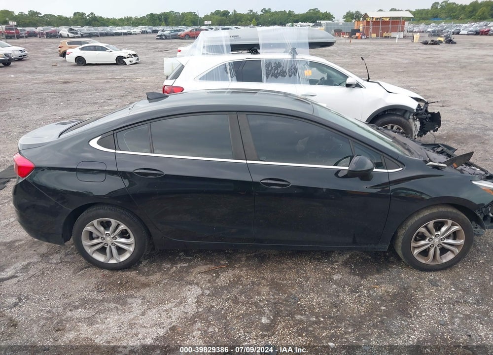 2019 CHEVROLET CRUZE LT VIN: 1G1BE5SM8K7117450