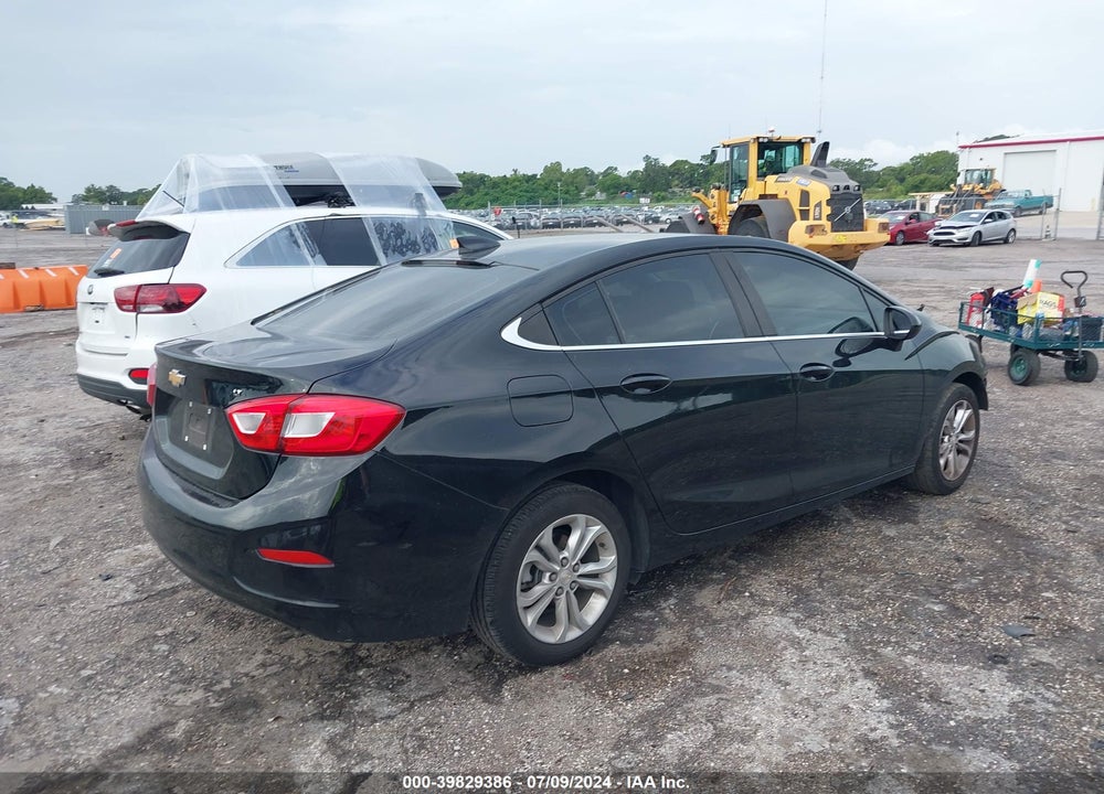 2019 CHEVROLET CRUZE LT VIN: 1G1BE5SM8K7117450