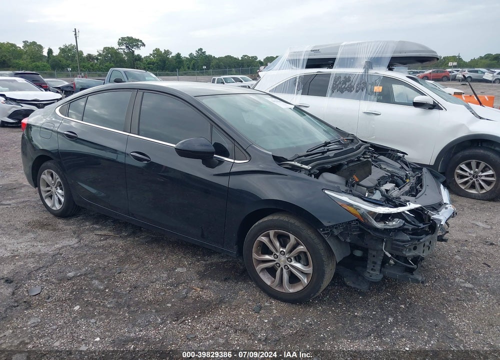 2019 CHEVROLET CRUZE LT VIN: 1G1BE5SM8K7117450