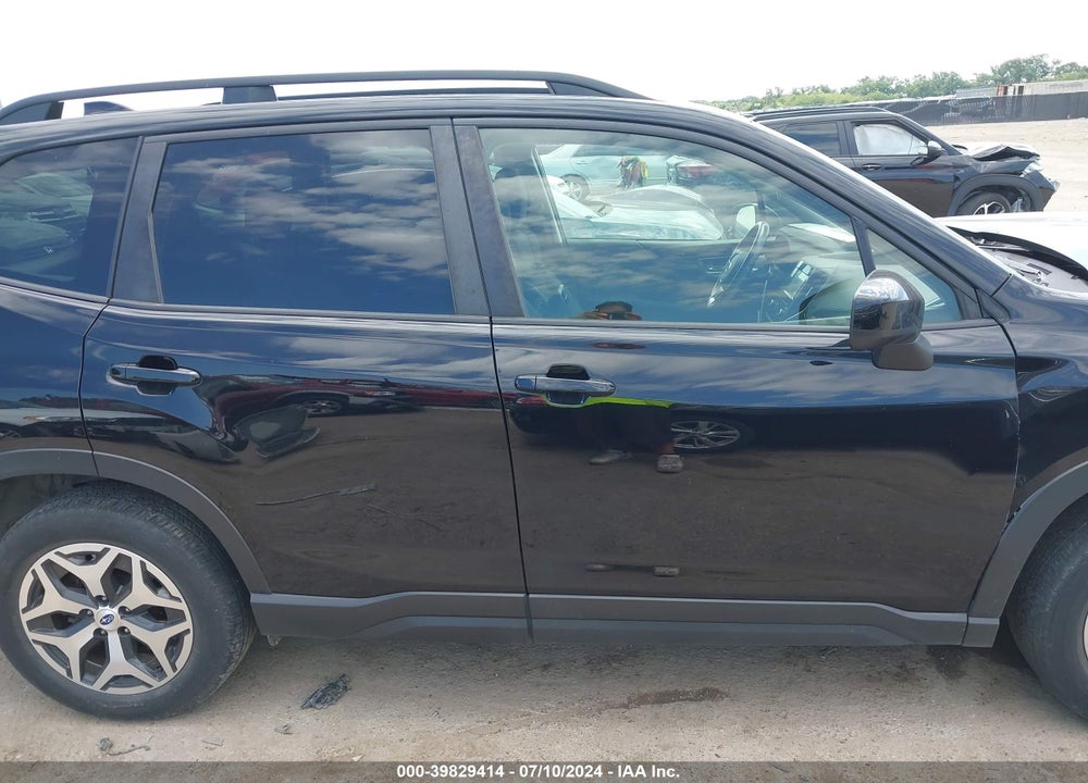 2020 SUBARU FORESTER PREMIUM VIN: JF2SKAJC5LH546074