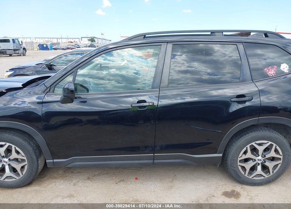 2020 SUBARU FORESTER PREMIUM VIN: JF2SKAJC5LH546074