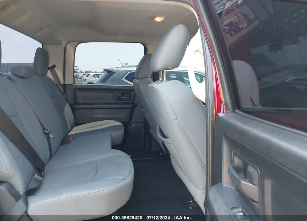 2014 RAM 1500 EXPRESS VIN: 1C6RR6KT1ES112686