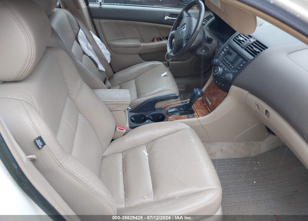 2005 HONDA ACCORD 3.0 EX VIN: 1HGCM665X5A000517