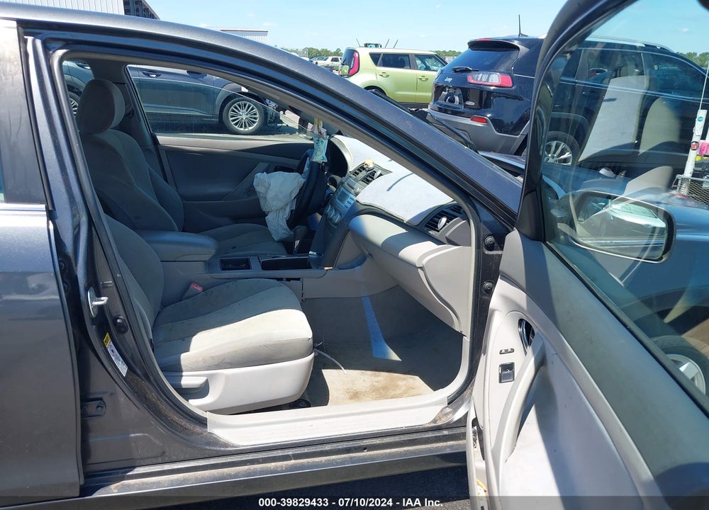 2008 TOYOTA CAMRY LE VIN: 4T1BE46KX8U784228