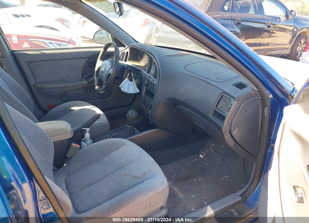 2005 HYUNDAI ELANTRA GLS/GT VIN: KMHDN46D35U082287