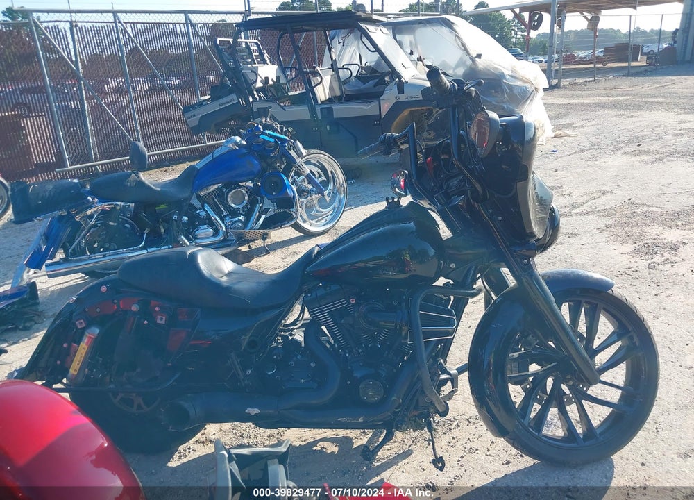 2012 HARLEY-DAVIDSON FLTRU ROAD GLIDE ULTRA VIN: 1HD1KGM19CB612036