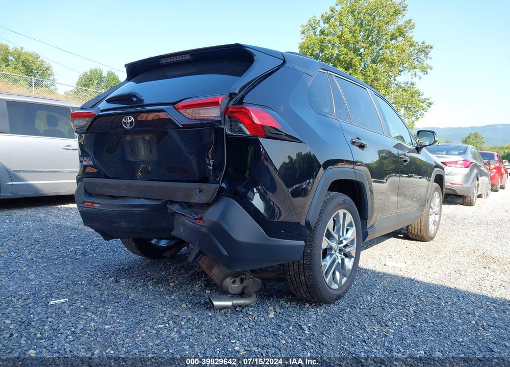 2020 TOYOTA RAV4 XLE PREMIUM VIN: JTMA1RFV1LD060522