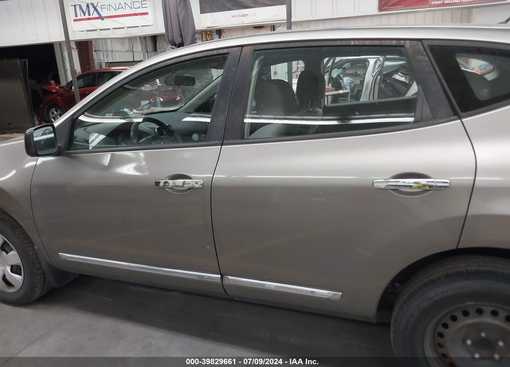 2011 NISSAN ROGUE S VIN: JN8AS5MT9BW568624