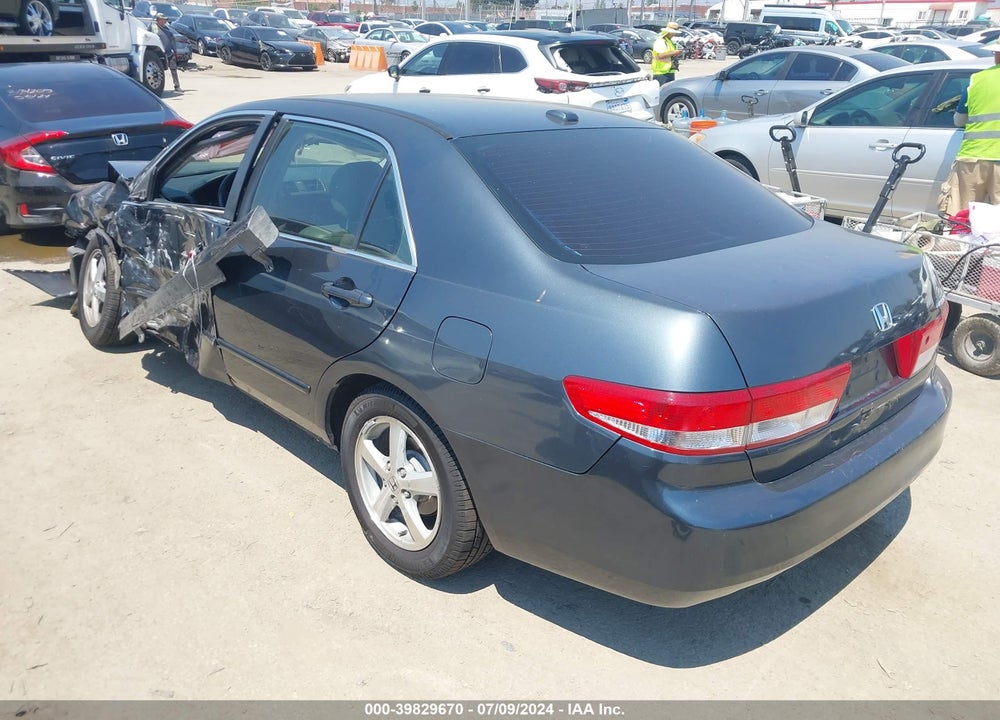 2004 HONDA ACCORD 2.4 EX VIN: JHMCM56834C033668