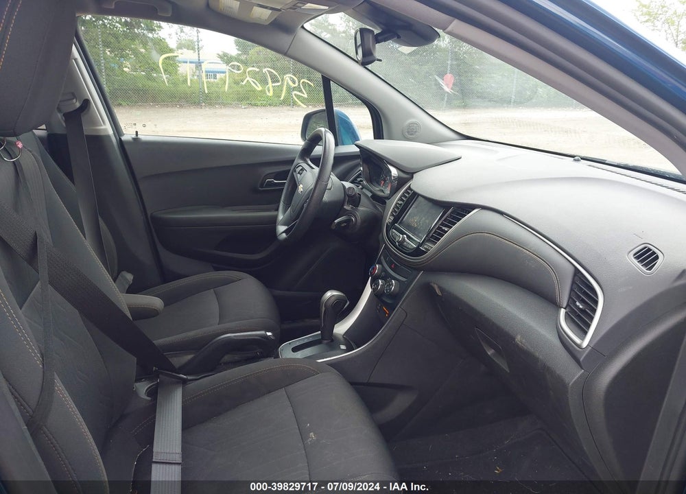 2020 CHEVROLET TRAX FWD LT VIN: 3GNCJLSB4LL288128