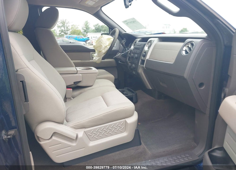 2009 FORD F-150 XLT VIN: 1FTRX12839FA75135