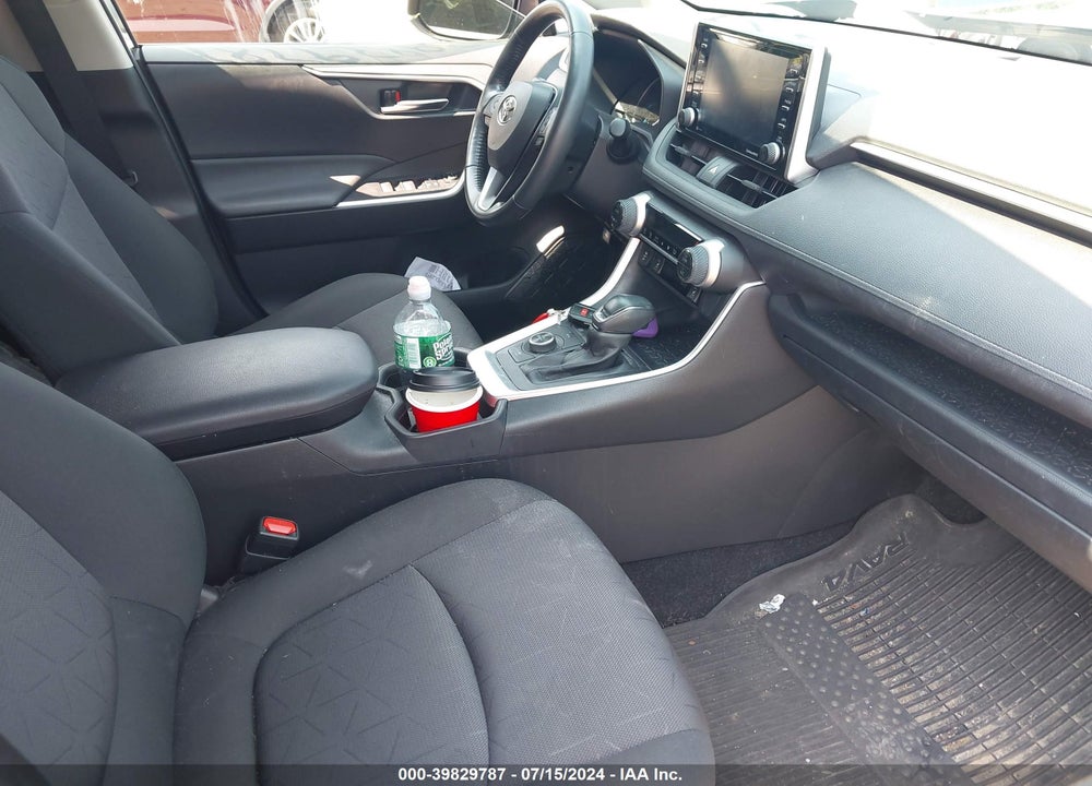 2021 TOYOTA RAV4 HYBRID XLE VIN: JTMRWRFV9MD126885