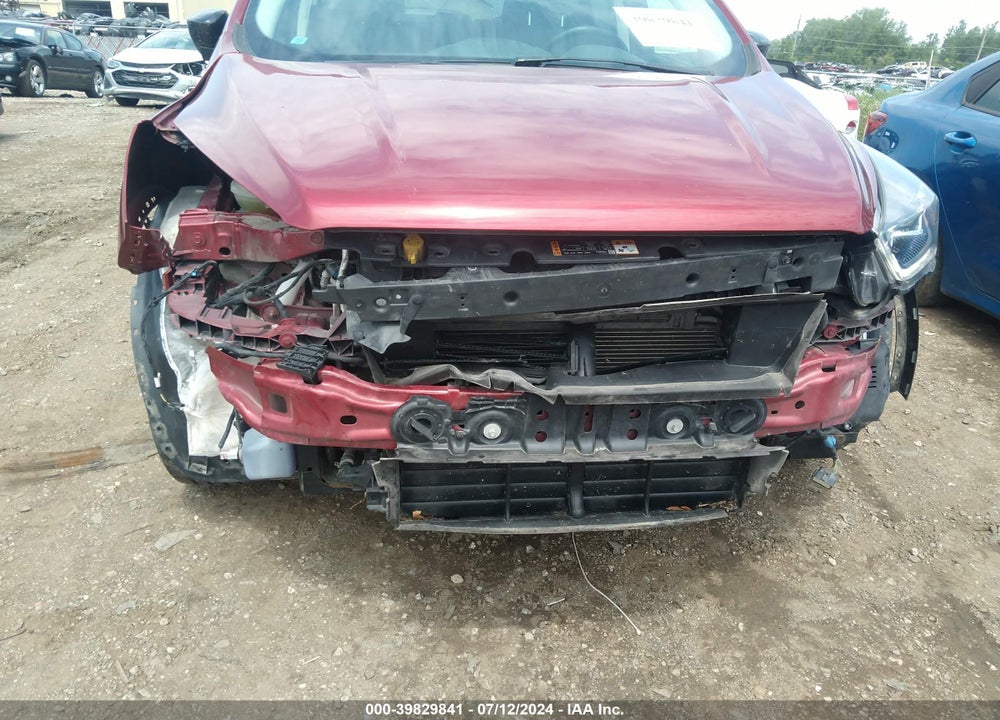 2018 FORD ESCAPE SE VIN: 1FMCU9GD0JUC19058