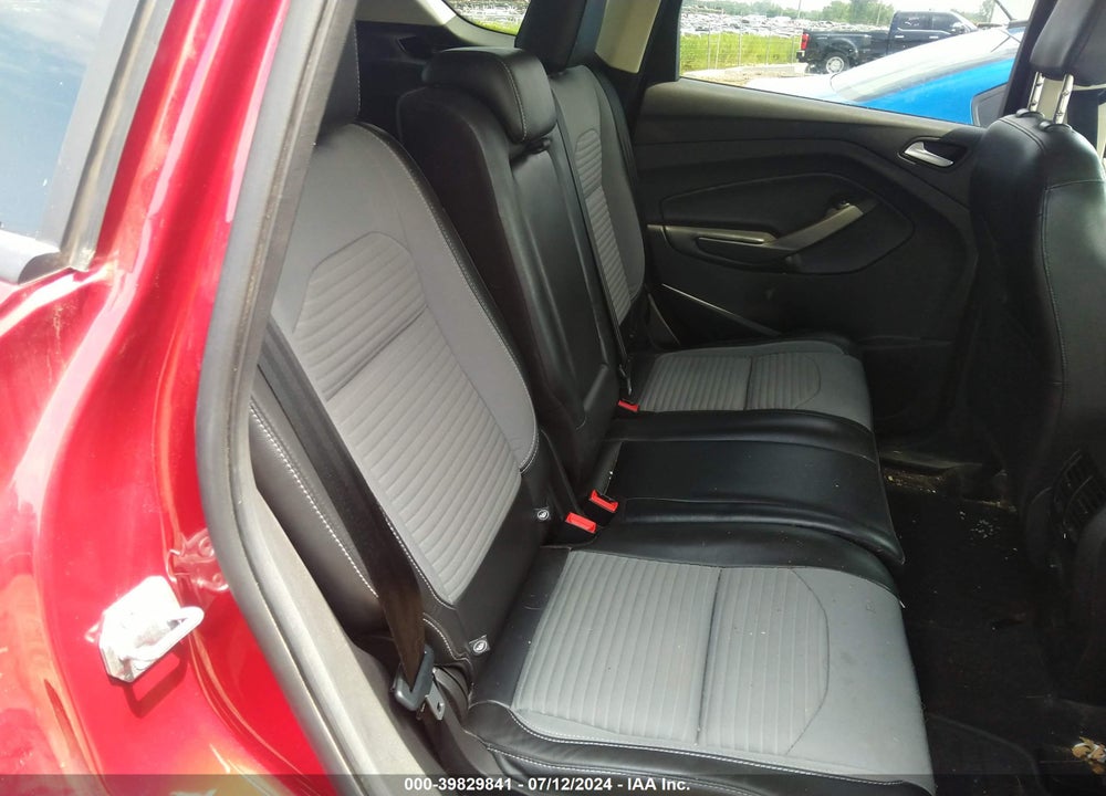 2018 FORD ESCAPE SE VIN: 1FMCU9GD0JUC19058