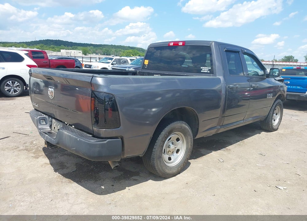 2018 RAM 1500 TRADESMAN QUAD CAB 4X4 6'4 BOX VIN: 1C6RR7FG4JS331834