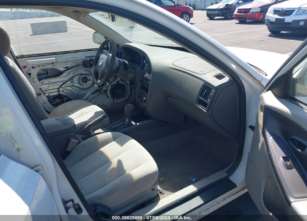 2005 HYUNDAI ELANTRA GLS/GT VIN: KMHDN46D65U006904
