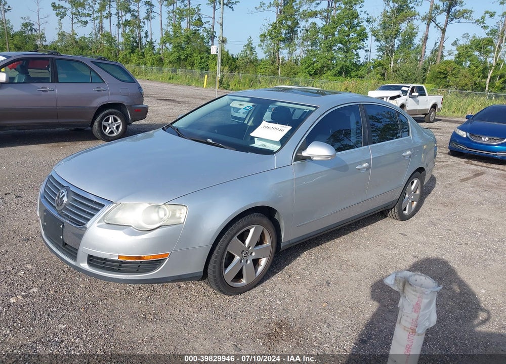 2008 VOLKSWAGEN PASSAT KOMFORT VIN: WVWAK73C68E097412