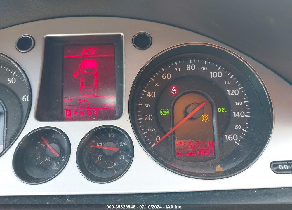 2008 VOLKSWAGEN PASSAT KOMFORT VIN: WVWAK73C68E097412