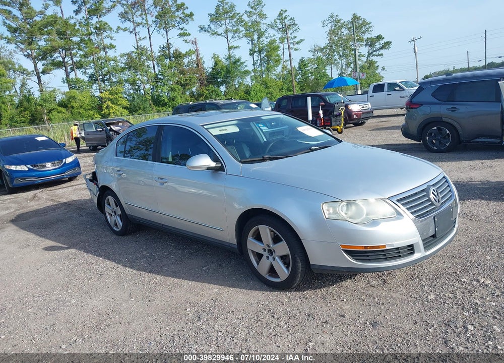 2008 VOLKSWAGEN PASSAT KOMFORT VIN: WVWAK73C68E097412