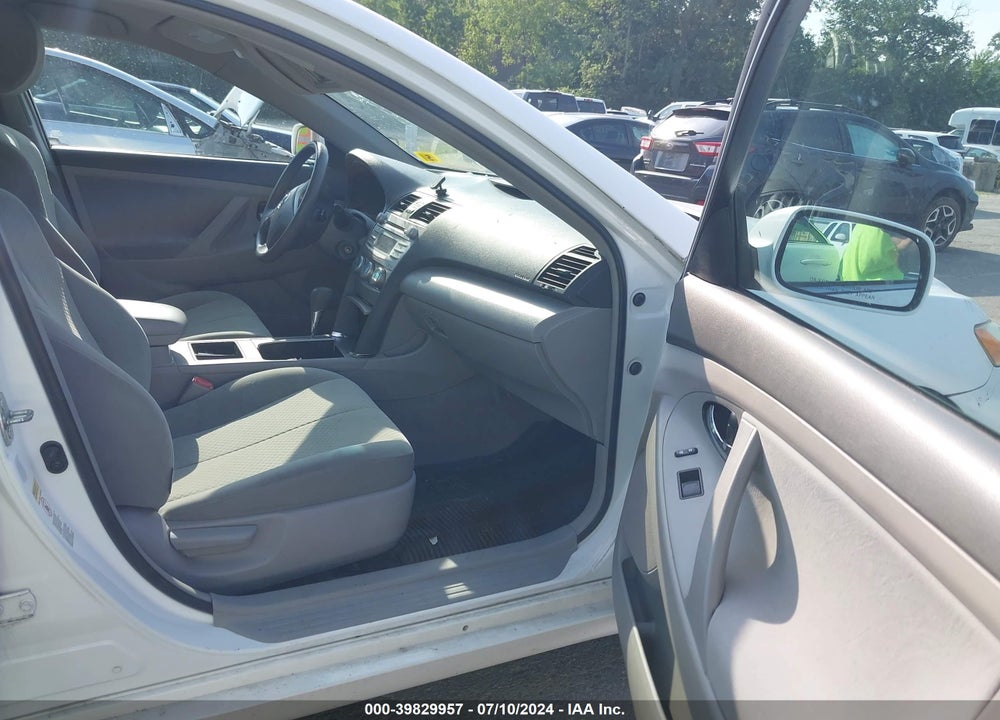 2009 TOYOTA CAMRY LE VIN: 4T4BE46K79R085842