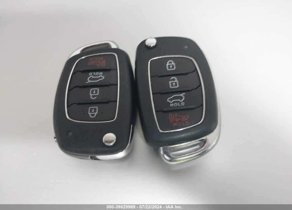 2020 HYUNDAI TUCSON SE VIN: KM8J23A40LU189601