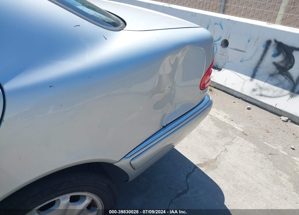 1998 MERCEDES-BENZ E 320 VIN: WDBJF65F5WA550251