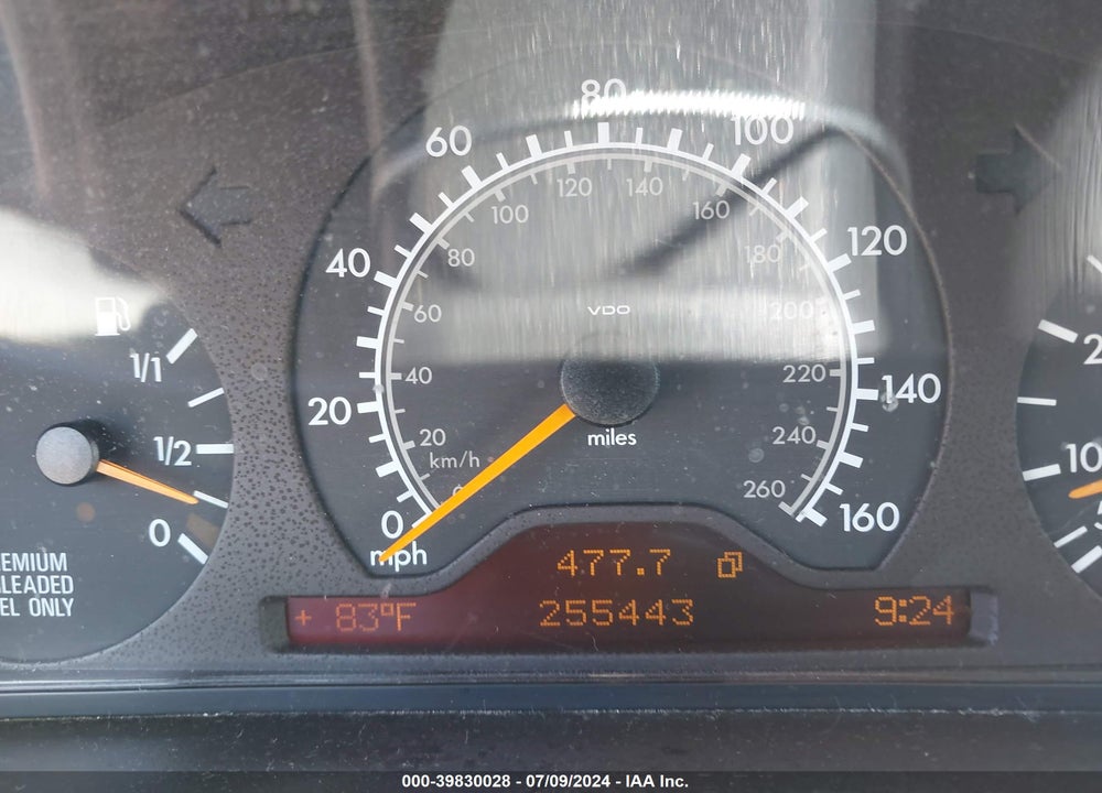 1998 MERCEDES-BENZ E 320 VIN: WDBJF65F5WA550251