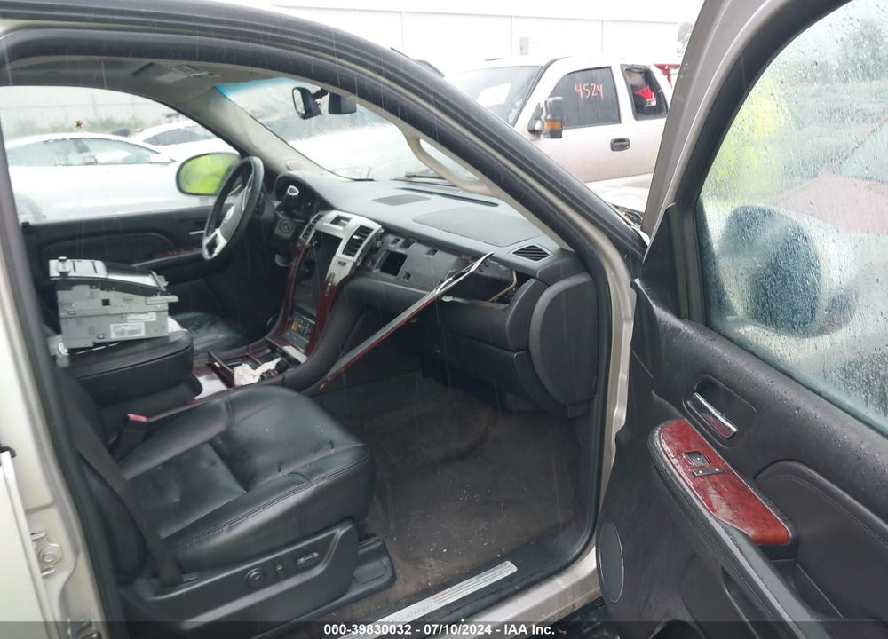2007 CADILLAC ESCALADE STANDARD VIN: 1GYEC63847R330953
